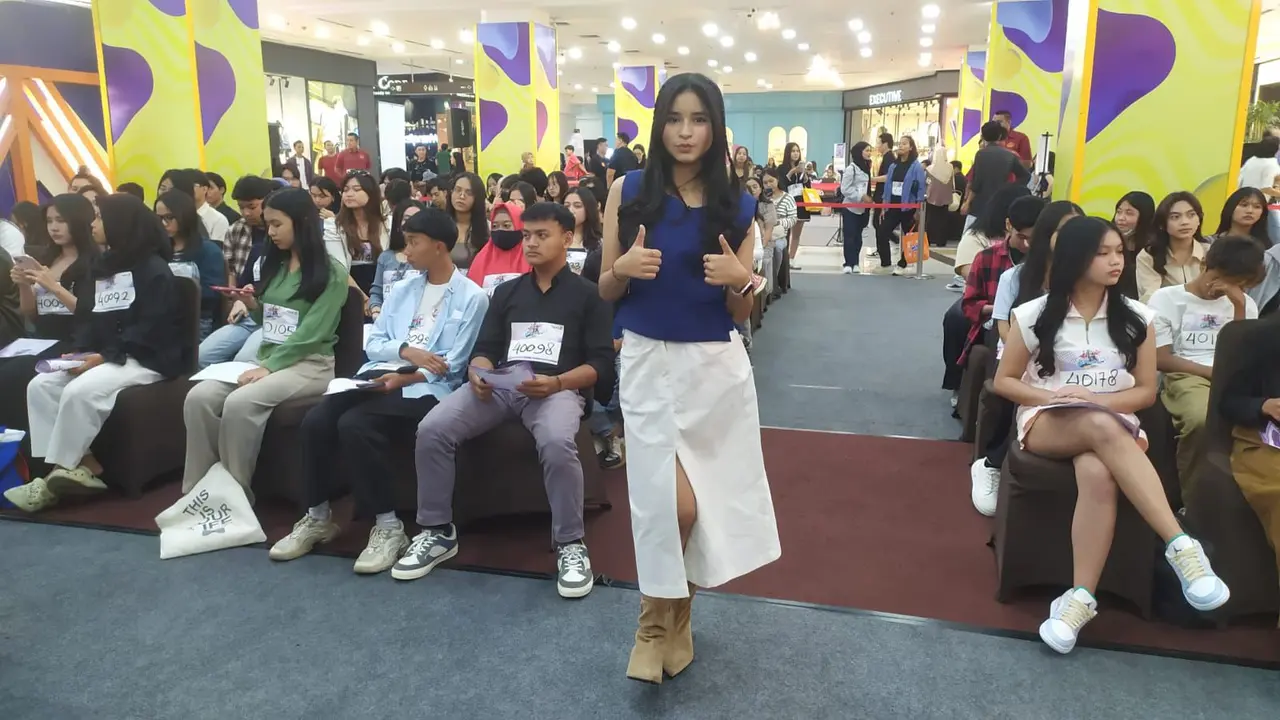 Cast Asmara Gen Z, Vania Azka Priscilla turut hadir sebagai juri Audisi “Asmara Gen Z Mencari Bintang WOW Bersama WOW Spageti” serta memberikan semangat dan masukan positif yang membangun kepada para peserta audisi