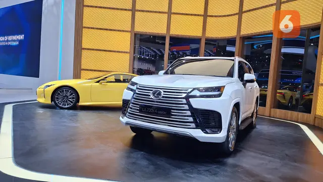 Lexus LX 700h dan LC 500h di GIIAS 2025