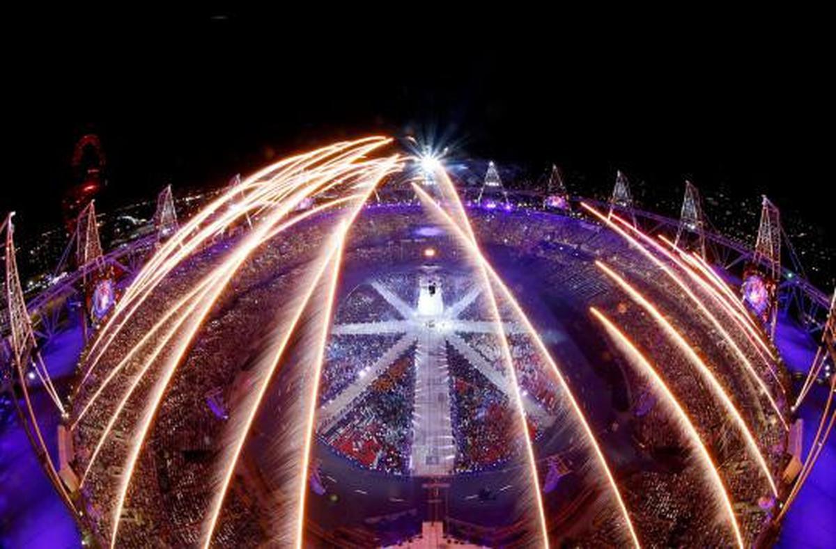 Kembang api meriahkan penutupan Olimpiade