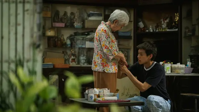 Film How to Make Millions Before Grandma Dies (Dok. KlikFilm)