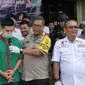 Steve Emmanuel saat rilis pengungkapan kasus narkoba di Polres Metro Jakarta Barat, Kamis (27/12). Polisi menyita barang bukti kokain seberat 92,04 gram dari Steve Emmanuel pada Jumat, 21 Desember 2018 malam. (Liputan6.com/Herman Zakharia)