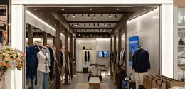 SukkhaCitta baru saja membuka kembali gerainya di Plaza Indonesia. Jadi oase slow fashion di tengah high-end brand (SukkhaCitta)