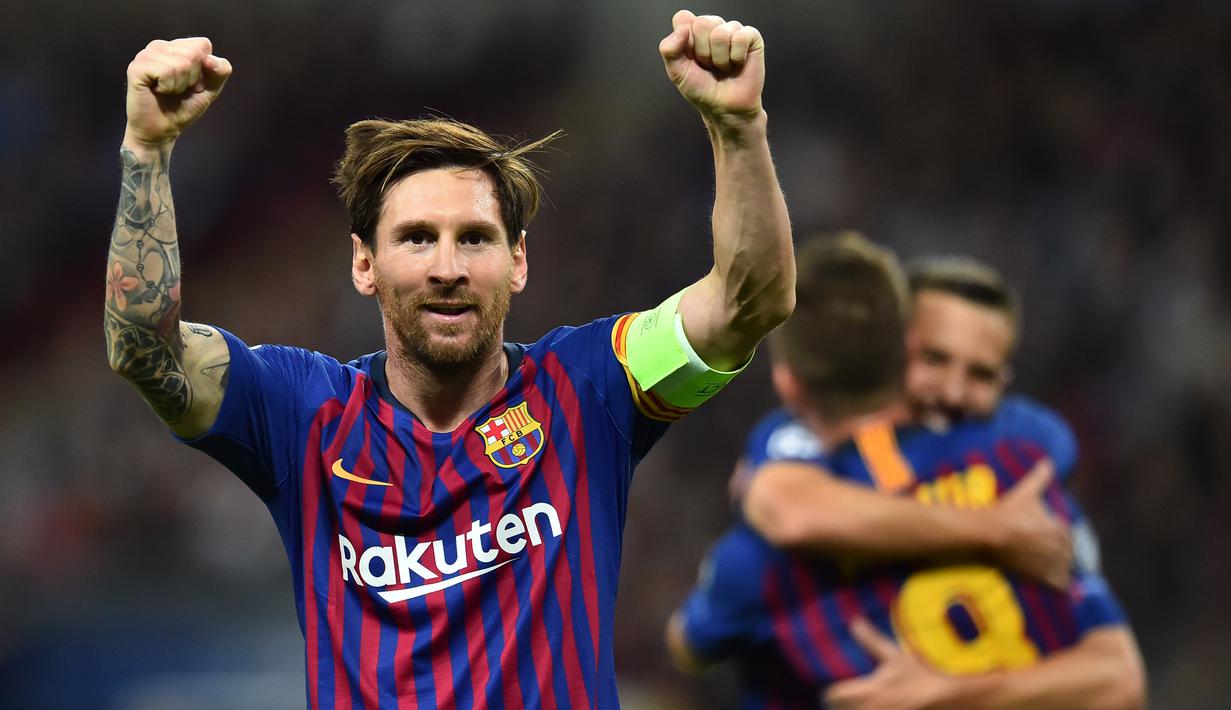 4. Lionel Messi – Messi sempat merasa minder karena memiliki postur tubuh yang kecil. Hal tersebut membuatnya mampu melewat peain lawan namun selalu gagal mencetak gol. (AFP/Glyn Kirk)