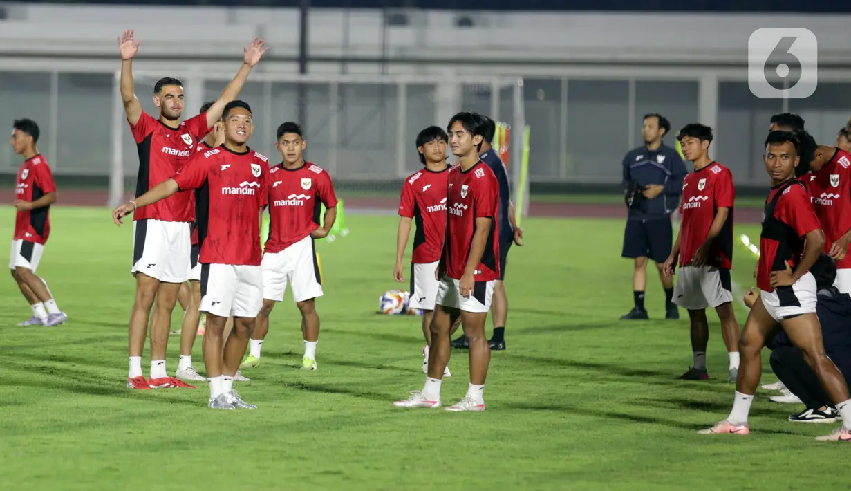 Emtek Media mendapat kepercayaan untuk menjadi pemegang hak siar ajang ASEAN U-23 Championship Mandiri Cup 2025 yang diselengarakan pada 15-29 Juli 2025 mendatang di SUGBK Jakarta dan Stadion Patriot Candrabhaga, Bekasi. (Liputan6.com/Helmi Fithriansyah)