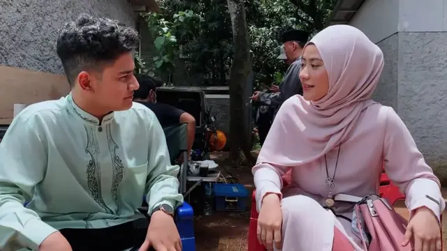 6 Potret Kebersamaan Syakir Daulay dan Betari Ayu di Luar Syuting, Kompak
