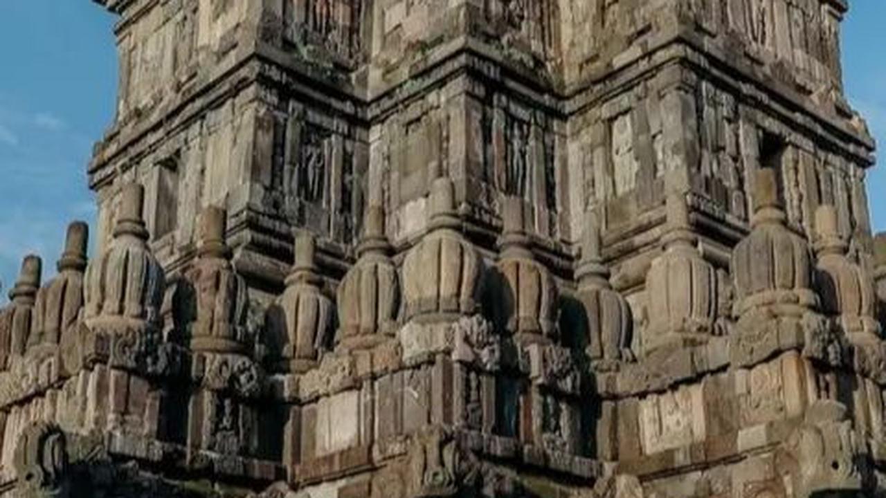 Melalui unggahan terbarunya di Instagram pada 11 Februari 2024, Sabda Ahessa berbagi momen libur bersama keluarga.