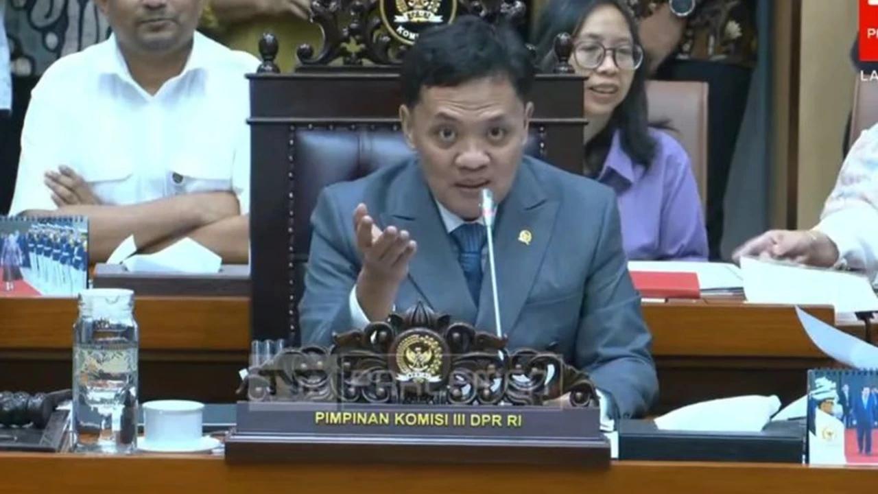 Komisi III DPR Apresiasi Vonis Bebas Videografer Amsal Christy Sitepu, Singung Kesejahteraaan Hakim