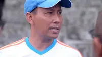 Choirul Huda, mantan asisten pelatih Perseru yang kini jadi asisten pelatih Persis. (Bola.com/Vincentius Atmaja)