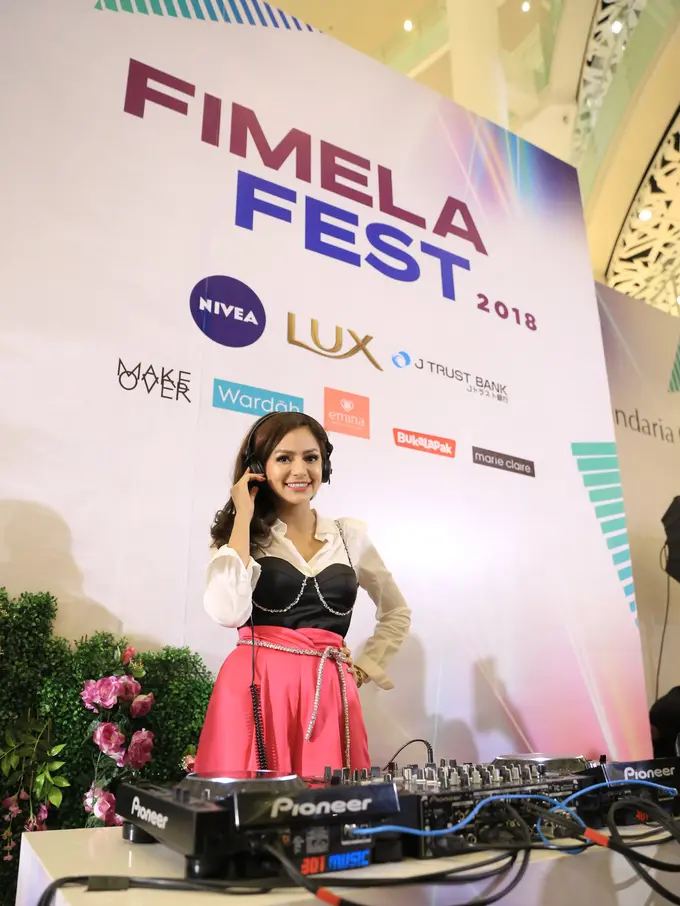 [Fimela] DJ Yasmin