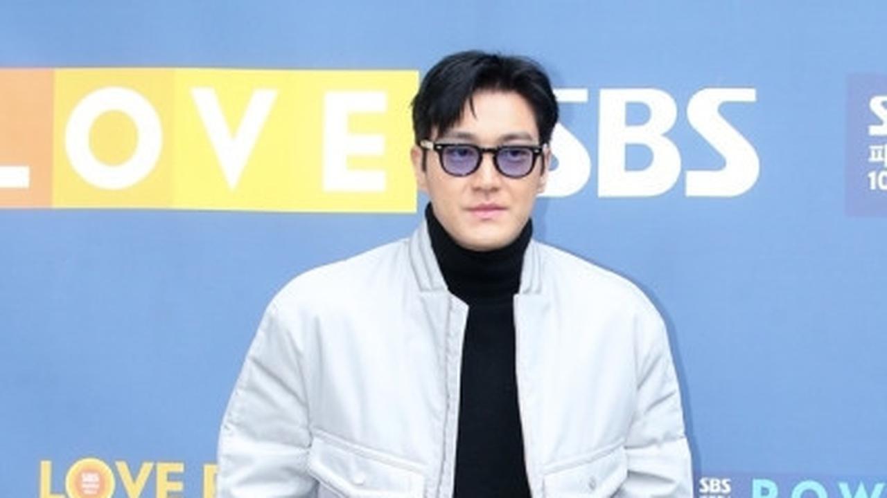 Potret Terbaru Choi Siwon Senyumnya Mirip Rafathar
