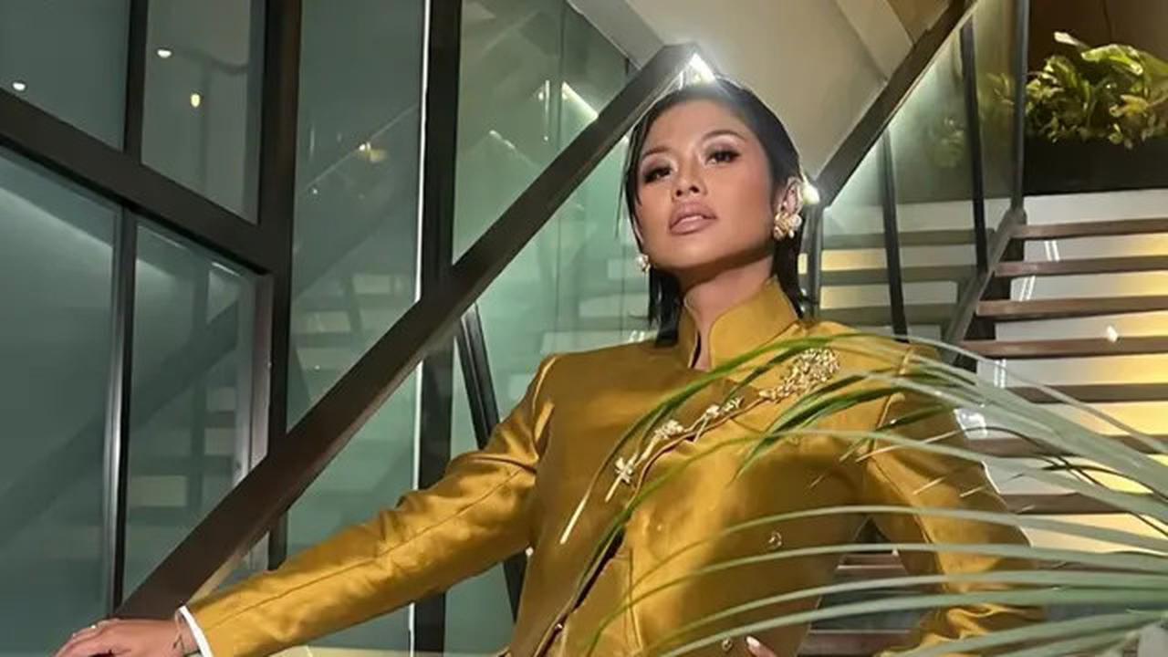 8 Adu Gaya OOTD Kondangan Para Artis saat Hadir di Resepsi Pernikahan Amanda Rawles di Jakarta, Eva Celia hingga Beby Tsabina