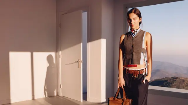 Olivia Rodrigo Masuki “Model Era”, Bintangi Kampanye Miu Miu Spring/Summer 2026 “On Cloud Nine”