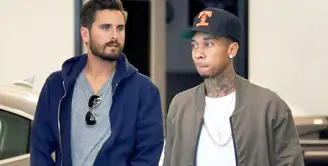 Harapan Tyga sepertinya masih hidup. Ia pun tak melepaskan Kylie Jenner begitu saja dan mulai melirik pertolongan Scott Disick. (Us Weekly)