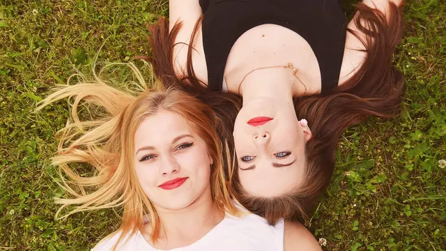 "Aku selalu ada di pihakmu, kok!"