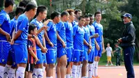 Persib Bandung Adaptasi Menu Latihan Barcelona?