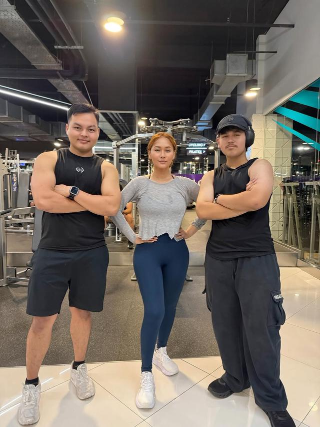 6 Potret Inul Daratista dan Ivander yang beda usia 30 tahun, anak beranjak dewasa disebut brondong