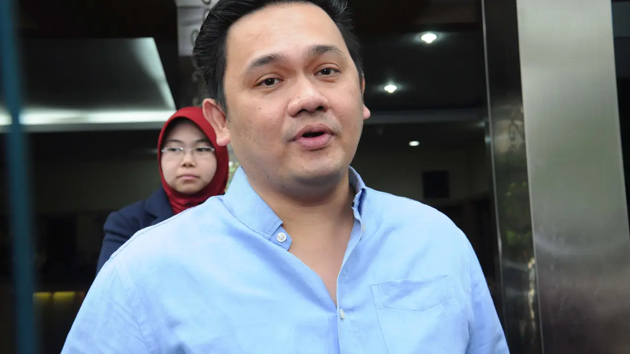 Pengacara Ahmad Dhani:  Tutup Akun Twitter, Farhat Abbas Bisa Ditahan!