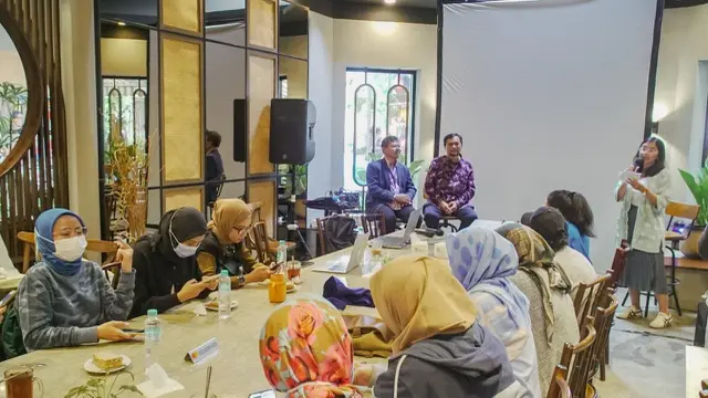 ‘Regulasi Pelabelan Galon: Urgensi Kebutuhan Hidrasi dan Bahaya Diskriminasi’.