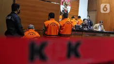 Wakil Ketua KPK Johanis Tanak memberikan keterangan pers terkait penahanan 10 orang anggota DPRD Provinsi Jambi periode 2014-2019 di Gedung Merah Putih KPK, Jakarta, Selasa (10/1/2023). Penyidik KPK melakukan penahanan terhadap 10 orang tersangka kasus suap 'ketok palu' pengesahan RAPBD Provinsi Jambi tahun 2017. (Liputan6.com/Angga Yuniar)