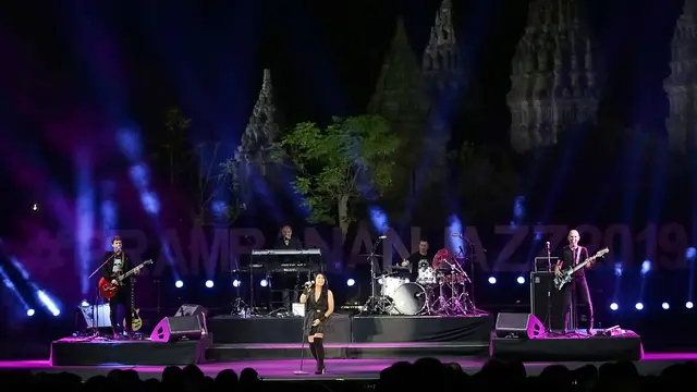 [Fimela] Anggun C Sasmi -Prambanan Jazz 2019