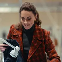 Intip gestur manis Kate Middleton untuk Pangeran William yang hasilkan kado valentine (@hiutdenim)