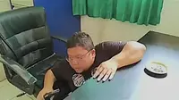 Kilah Oknum Camat di Lampung yang Ngumpet di Bawah Meja Ketahuan Membawa Ratusan Baliho Cabup