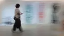 Instalasi seni menjadi bagian dari pameran Jakarta Biennale 2026 bertajuk “KEBAL” yang berlangsung di Gedung Trisno Soemardjo, Taman Ismail Marzuki, Jakarta Pusat, Jumat (9/10/2026). Karya-karya yang ditampilkan mengangkat beragam gagasan dan perspektif tentang kehidupan masyarakat perkotaan. (KLY/Budy Santoso)