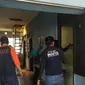 Polisi selidiki kasus suami bakar istri di Surabaya, Jawa Timur. (Foto: Liputan6.com/Dian Kurniawan)