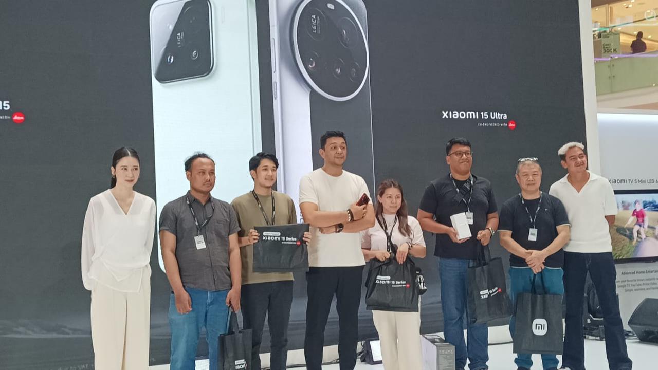 Penjualan Perdana Xiaomi 15 Sukses