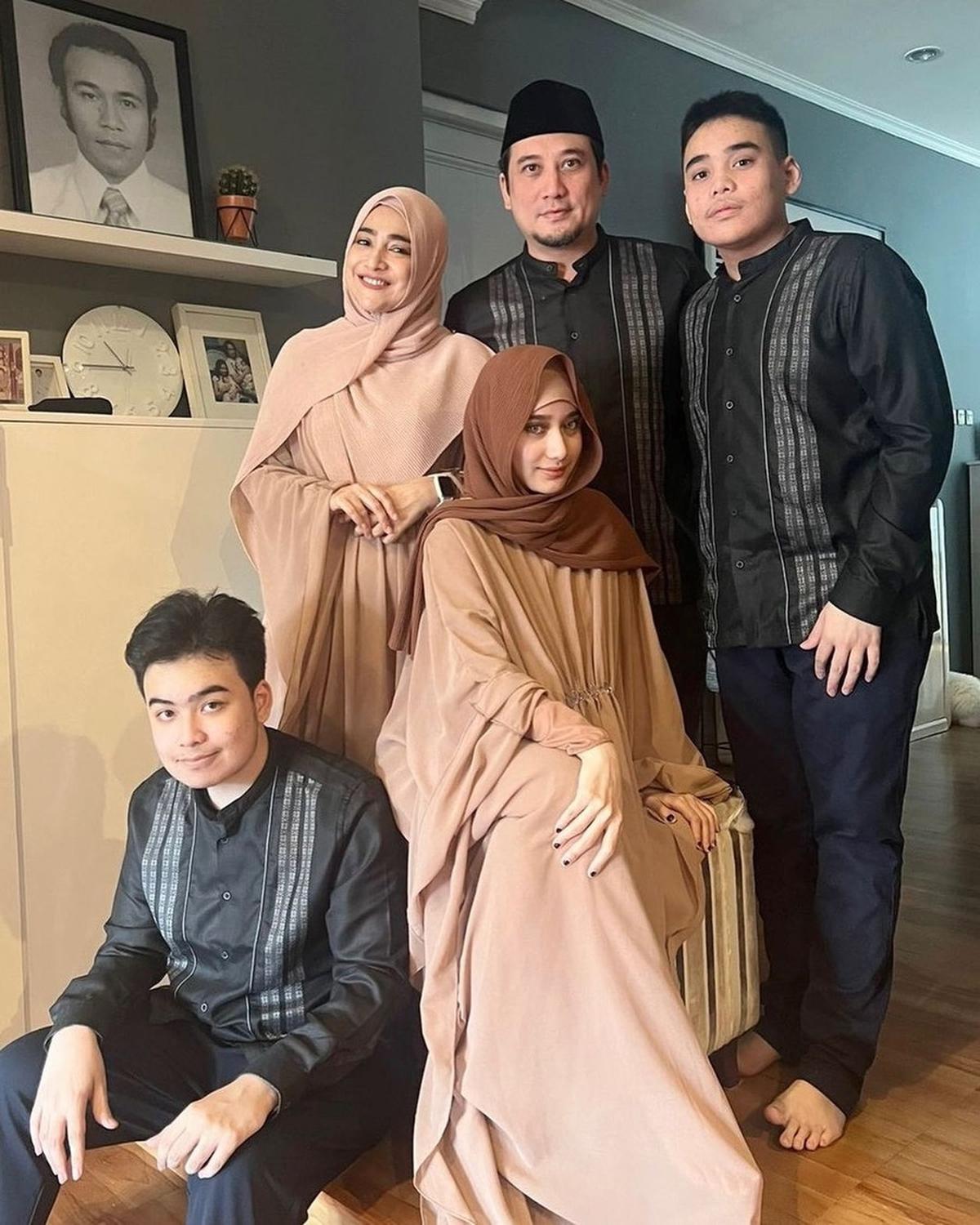 Cindy merasa mantap untuk pindah setelah anak sulungnya menikah.