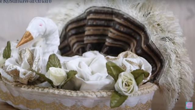 Cara membuat hantaran pernikahan dari mukena berbentuk angsa