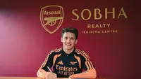 Arsenal memperkenalkan winger asal Yunani, Christos Tzolis. (Doc Arsenal)