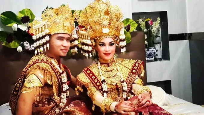 [Bintang] Alfie Alfandy dan Fitri Arifin