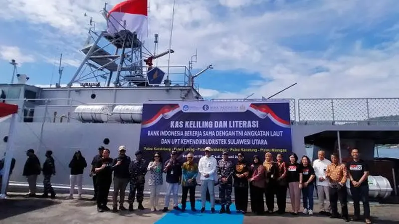 Pelepasan Kas Keliling dan Literasi Ujung Negeri Kepulauan 3T, Sabtu (17/06/2023) di Dermaga Satkamla Kota Bitung, Sulut.