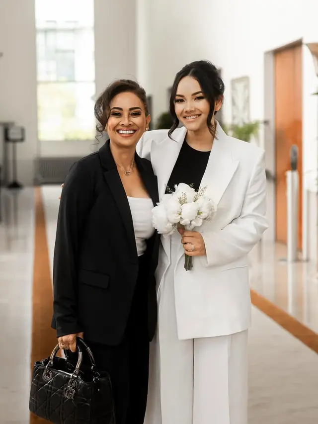 Risa Dewi Ibunda Alyssa Daguise (Foto: Instagram @risa_dewi)