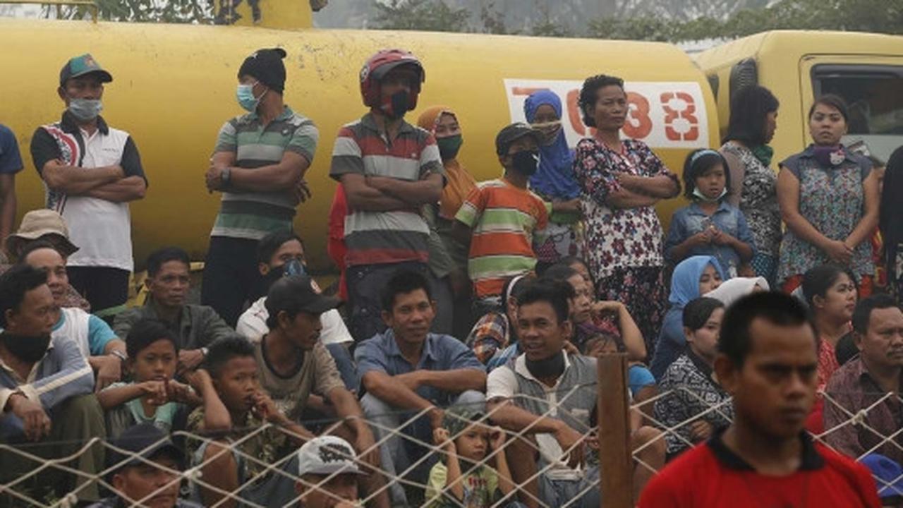 Berkompetisi sepakbola di tengah pekatnya kabut asap Jambi