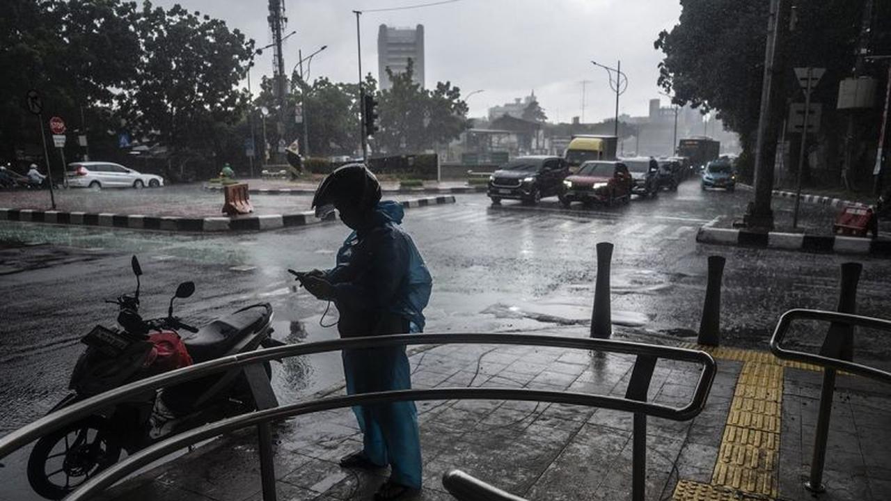 BMKG Keluarkan Peringatan Cuaca Ekstrem Babel: Waspada Bencana Hidrometeorologi di Seluruh Wilayah
