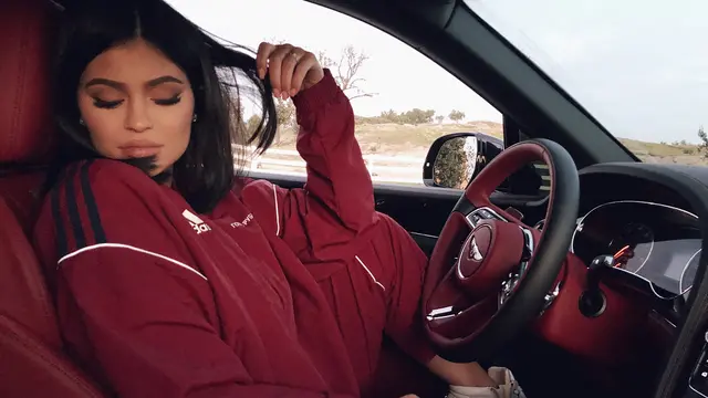 [Bintang] Kylie Jenner