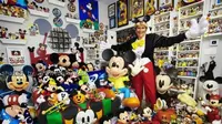 Janet Esteves, kolektor Mickey Mouse terbanyak. (Dok. Twitter @debriharyanto/https://twitter.com/debriharyanto/status/325492521646051329/Henry