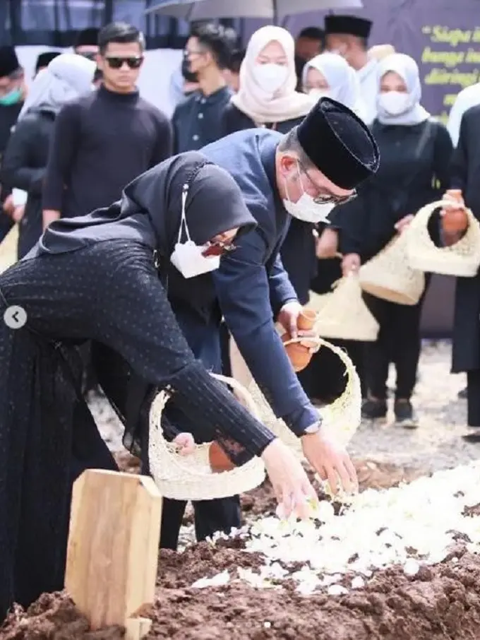 Atalia Praratya - Ridwan Kamil (Foto: Instagram/@ataliapr)