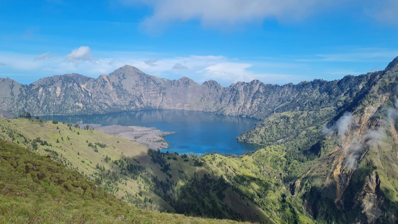 Rentetan Empat Kecelakaan Pendaki di Gunung Rinjani, Ada yang Jatuh hingga Meninggal