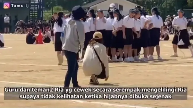 Toleransi Siswi Jepang