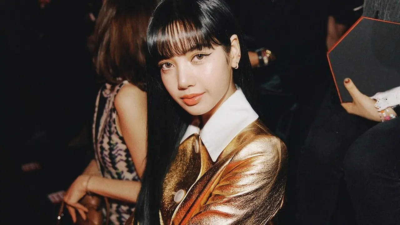 Lisa Blackpink di Milan Fashion Week 2020/@lalalalisa_m