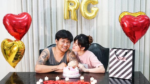 6 Potret Kebersamaan Melisa Hartanto Kontestan Indonesian Idol dan Suami, Romantis