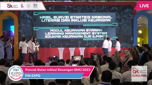 Ketua Dewan Komisioner OJK Mahendra Siregar