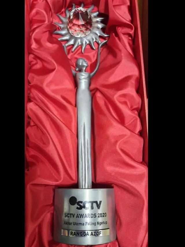 Piala SCTV Awards 2020 milik Azof