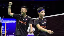 Ganda campuran Indonesia&nbsp;Dejan Ferdinansyah/Siti Fadia Silva Ramadhanti menang atas pasangan Malaysia&nbsp;Goh Soon Huat/Shevon Jemie Lai pada laga grup B&nbsp;Badminton Asia Mixed Team Championship 2025.&nbsp;Dejan/Fadia menang&nbsp;17-21, 21-13, dan 21-18 di Qingdao Conson Sports Centre, China, Kamis (13/2).&nbsp;(foto: PBSI)