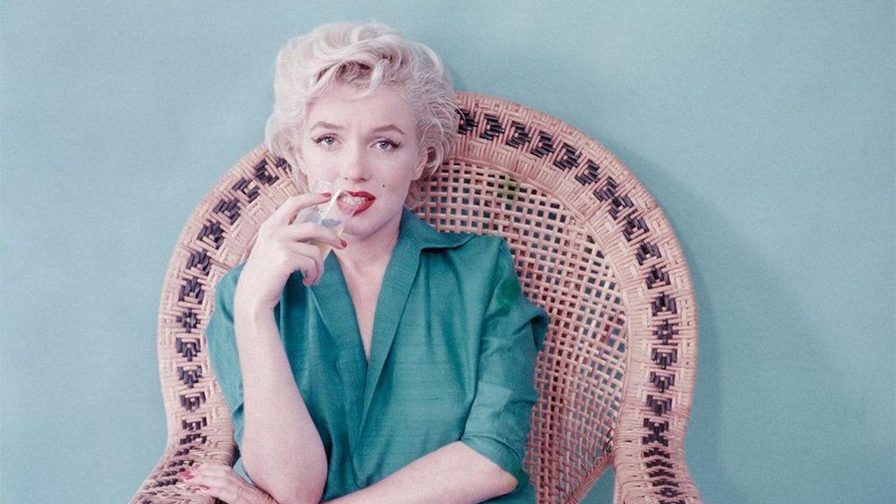 <b>Marilyn Monroe Menulis Sebuah Buku</b><br>