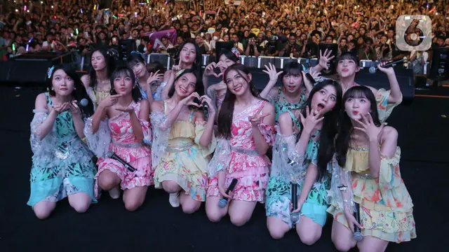 JKT48 Hentak Panggung KapanLagi Buka Bareng BRI Festival 2024