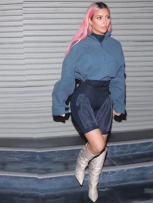 "Kamu sangat buruk dan racun untuk generasi muda," tulisnya di Twitter. (instagram/kimkardashian)